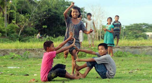 গ্রামীণ ঐতিহ্যের ইচিং বিচিং খেলা