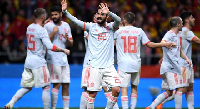 স্পেনের সামনে অসহায় আর্জেন্টিনার ৬ গোলের হার