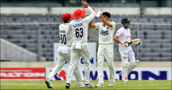 ৯ রানে পাঁচ উইকেট হারিয়ে গুটিয়ে গেল বাংলাদেশ