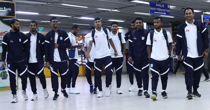 সাড়ে পাঁচ ঘণ্টা পিছিয়ে গেল জামাল-তপুদের নেপাল যাত্রা