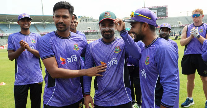 একাদশে ফিরলেন মোস্তাফিজ, ডাক পেলেও নেই তানজিম সাকিব