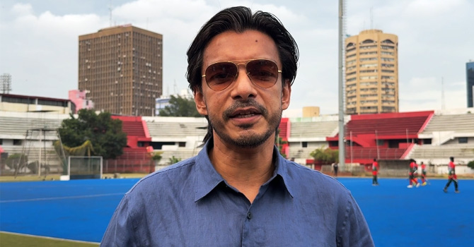 হকিতে লেগেছে উন্নয়নের ছোঁয়া, বাবার অসম্পূর্ণ স্বপ্ন পূরণ করবেন ইশতিয়াক সাদেক