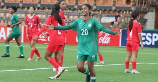 প্রীতির হ্যাটট্রিক, নেপালের জালে বাংলাদেশের চার গোল