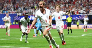কঙ্গোকে হারিয়ে শেষ ষোলতে ইংল্যান্ড