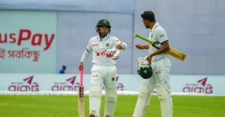 ১০১ রানে মধ্যাহ্ন বিরতিতে বাংলাদেশ, নেই ৩ উইকেট