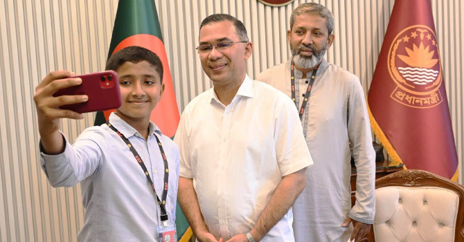 তাহসিনের হাসির আড়ালে লুকিয়ে আছে গভীর বেদনার গল্প