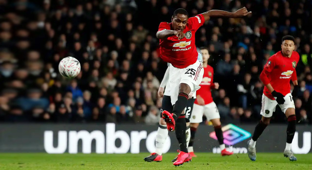 ওডিওন ইঘালোর জোড়া গোল, কোয়ার্টার ফাইনালে ম্যানইউ