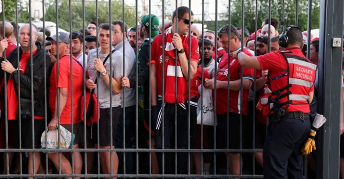 চ্যাম্পিয়নস লিগ ফাইনালের ঘটনায় ক্ষমা চাইলো প্যারিস পুলিশ