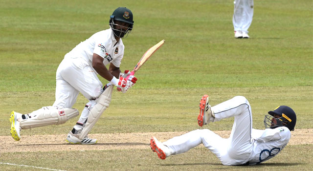 আবারও নার্ভাস নাইনটিতে আউট তামিম