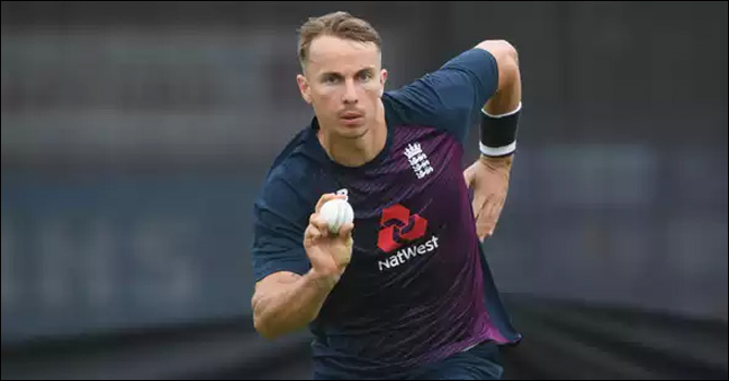 ছয় মাসের জন্য মাঠের বাইরে ইংলিশ অলরাউন্ডার টম কারান