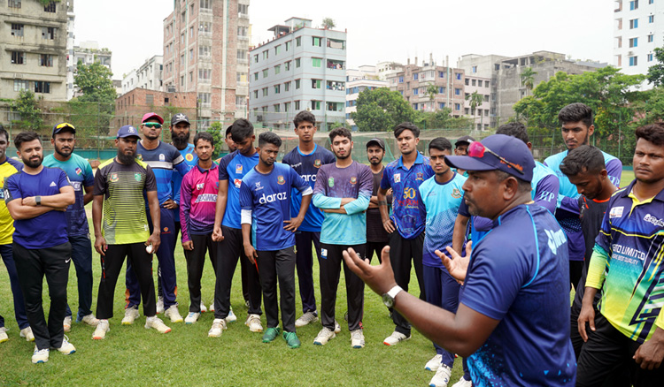 রঙ্গনা হেরাথের পরিচালনায় স্পেশাল ক্যাম্পে ৩২ জন তরুণ স্পিনার