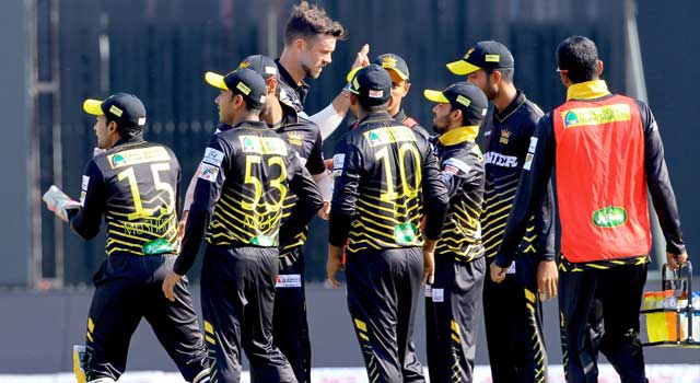 টস জিতে ফিল্ডিংয়ে রাজশাহী