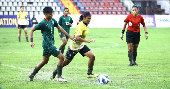 অনুশীলন মাঠেই হবে ম্যাচ, থাকবে না দর্শক