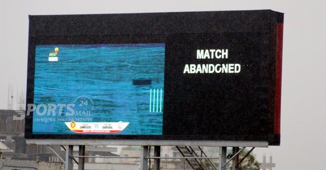 বৃষ্টির পেটে বরিশাল-সিলেটের ম্যাচ