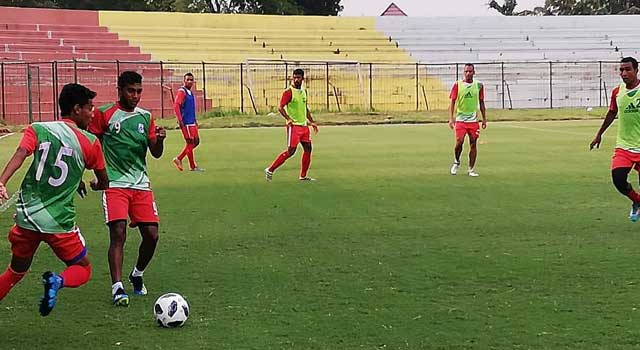 রক্ষণভাগের দুর্বলতায় জয় পেল না বাংলাদেশ