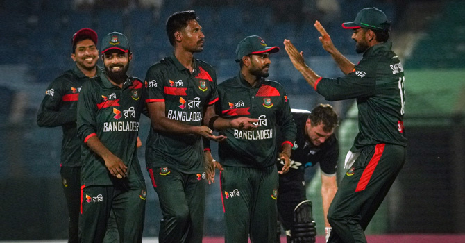 শান্তর সেঞ্চুরির পর ফাইফার মোস্তাফিজ, বাংলাদেশের সিরিজ জয়