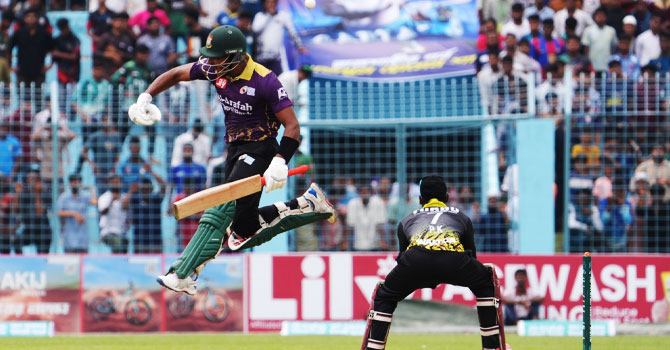 রাজশাহীকে হারিয়ে ঢাকা মেট্রোর শুভ সূচনা