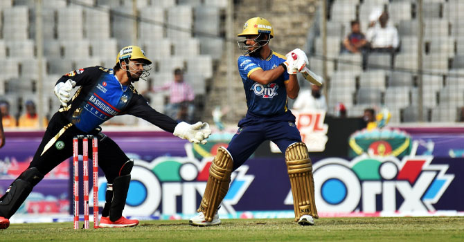 ঢাকা ক্যাপিটালসের আশা গুঁড়িয়ে শেষ চারে রংপুর রাইডার্স