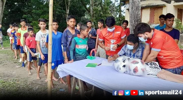 নবীন ফুটবলারের খোঁজে ফরিদগঞ্জ ফুটবল একাডেমি