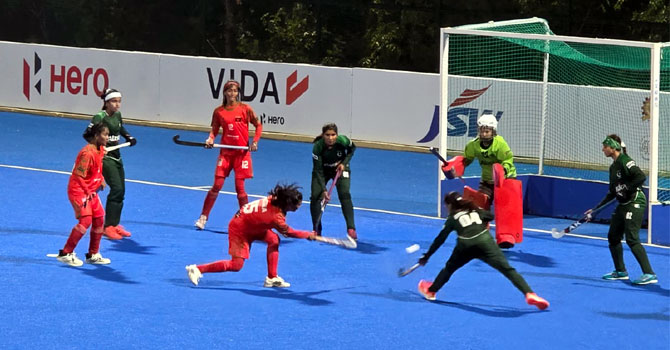 পাকিস্তানকে ৫-১ গোলে উড়িয়ে দিল বাংলাদেশের মেয়েরা