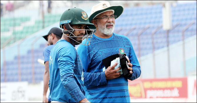 সত্যিকারের অলরাউন্ডার হতে আরও শ্রম দিতে রাজি মিরাজ