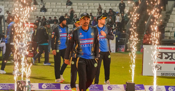 ঢাকাকে হ্যাটট্রিক পরাজয়ের স্বাদ দিলো রংপুর