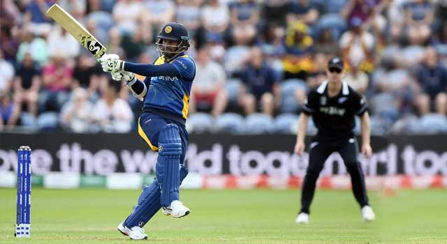 ১০ উইকেটে হারের লজ্জা পেল হাথুরুর শ্রীলঙ্কা