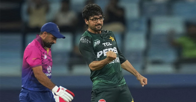 পারলো না আমিরাত, সুপার ফোরে পাকিস্তান