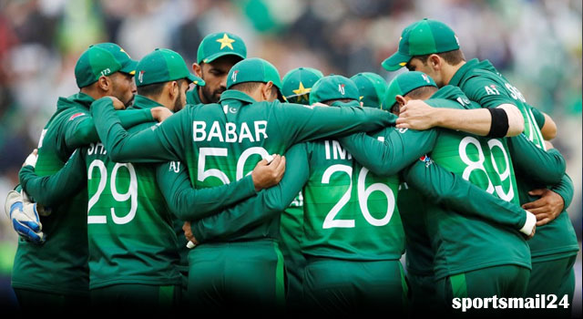 করোনার থাবা, নতুন দল নিয়ে ইংল্যান্ড যাচ্ছে পাকিস্তান