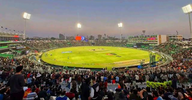 দর্শকপূর্ণ স্টেডিয়ামে হবে পিএসএলের ফাইনাল