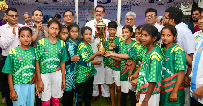 গোল্ডকাপ ফুটবল: রাজশাহীতে পাবনার বাজিমাত, উভয় বিভাগেই চ্যাম্পিয়ন