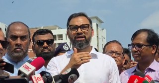 স্টেডিয়ামে দোকান বরাদ্দে অনিয়ম, দ্রুত ব্যবস্থা নেয়ার নির্দেশ ক্রীড়া প্রতিমন্ত্রীর