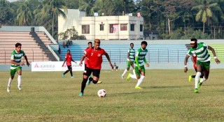 জাহিদের হ্যাটট্রিকে আরামবাগের কাছে মোহামেডানের লজ্জার হার