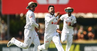 অস্ট্রেলিয়ার বিপক্ষে বাংলাদেশের ঐতিহাসিক টেস্ট জয়
