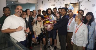 বিশ্বকাপের উন্মাদনা উপভোগ করতে ঢাকায় আর্জেন্টিনার সাংস্কৃতিক দূত ‘রুলো’