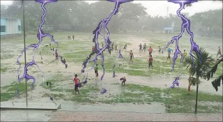 বৃষ্টিতে ভিজে ফুটবল, বজ্রপাতে চার শিশুর প্রাণহানি