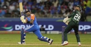 পাকিস্তানের বিপক্ষে ভারতের দাপুটে জয়