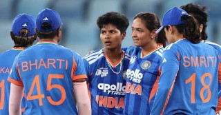 আচরণবিধি ভাঙায় ভারতীয় নারী পেসারকে জরিমানা করলো আইসিসি