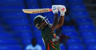 হার না মানা জাকের, বাংলাদেশ থামলো ১৩৩ রানে