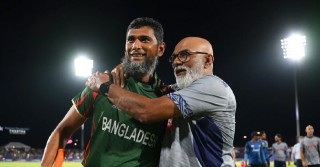 মাহমুদউল্লাহ’র ক্ষমতা দেখে মুগ্ধ হাথুরুসিংহে