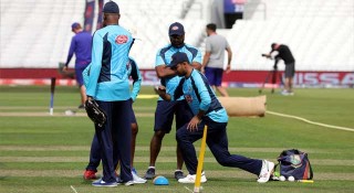 টনটনে অনুশীলন করছেন মাশরাফি-সাকিবরা