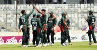 নাহিদের ফাইবার, নিউজিল্যান্ডকে ১৯৮ রানে আটকালো বাংলাদেশ