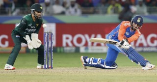 পাকিস্তানকে হারিয়ে আবারও এশিয়া কাপ চ্যাম্পিয়ন ভারত