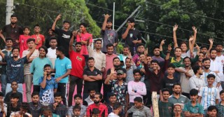 সফল সমাপ্তির পথে রাজশাহী জেলা প্রশাসক গোল্ডকাপ ফুটবল টুর্নামেন্ট