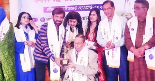 দেশসেরা ক্রীড়া সংগঠক অ্যাওয়ার্ড পেলেন সাতক্ষীরার মীর রিপন