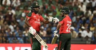 শামীম-জাকেরের লড়াকু ব্যাটিংয়ে ১৩৯ রানের পূঁজি