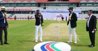 তিন পেসার নিয়ে খেলছে বাংলাদেশ