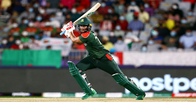 দক্ষিণ আফ্রিকার বিপক্ষে সেরা পারফরমার সাকিব, টপকে যাবেন মাশরাফিকে