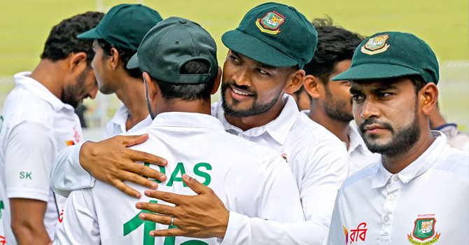 হতাশাজনক ফলাফল, আফগান ব্যাটারদের কৃতিত্ব দিলেন শান্ত