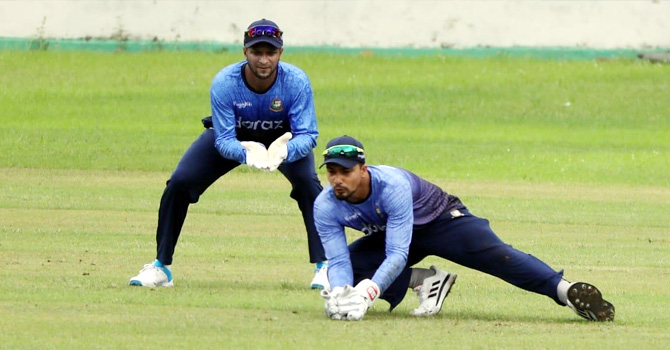 আম্পায়ারের সিদ্ধান্তে অসন্তোষ জানিয়ে জরিমানার কবলে সোহান